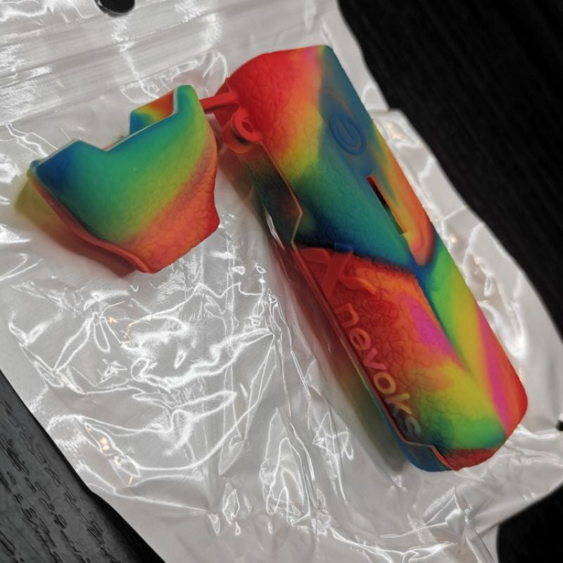 Nevoks Feelin Silicon case with lanyard