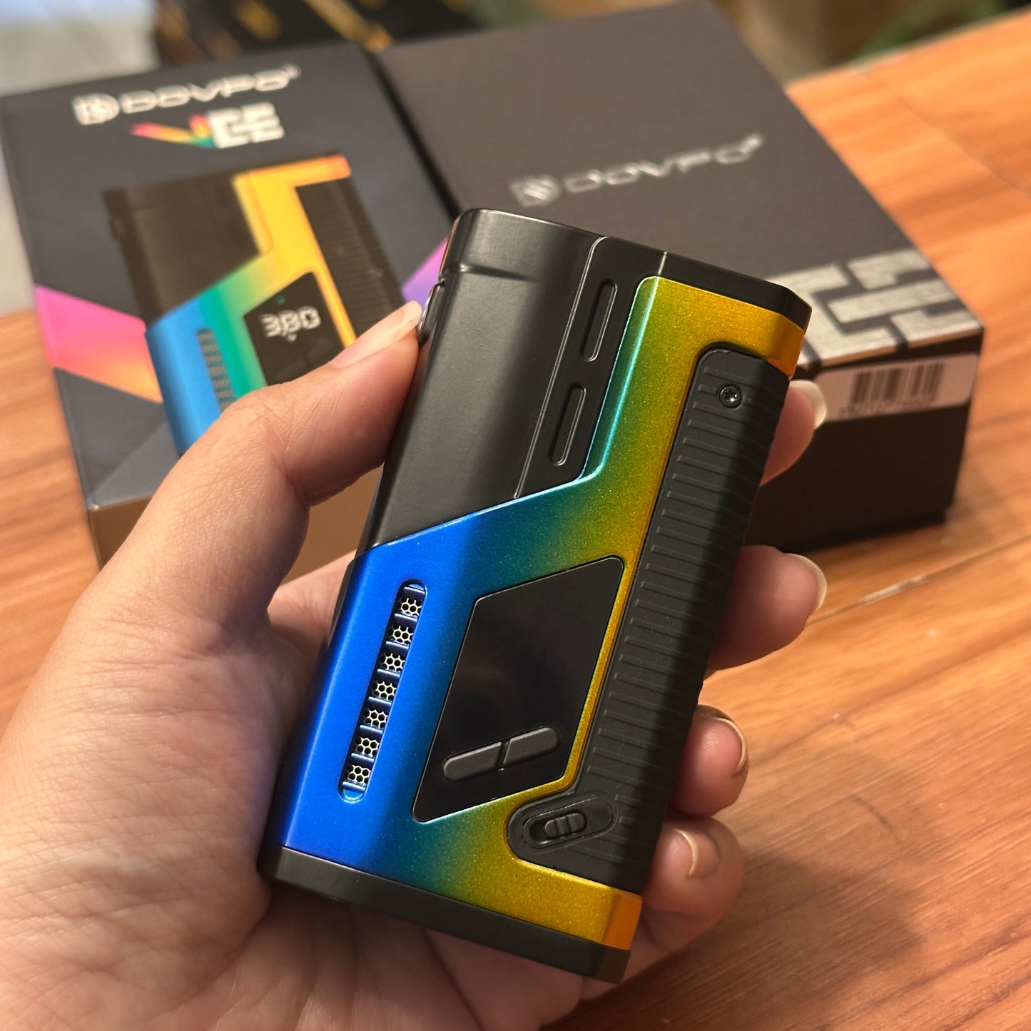 Dovpo Vee VV Semi-regulated Box Mod Legit