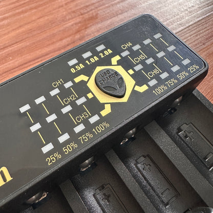 Enook Alien E6 6slots Charger