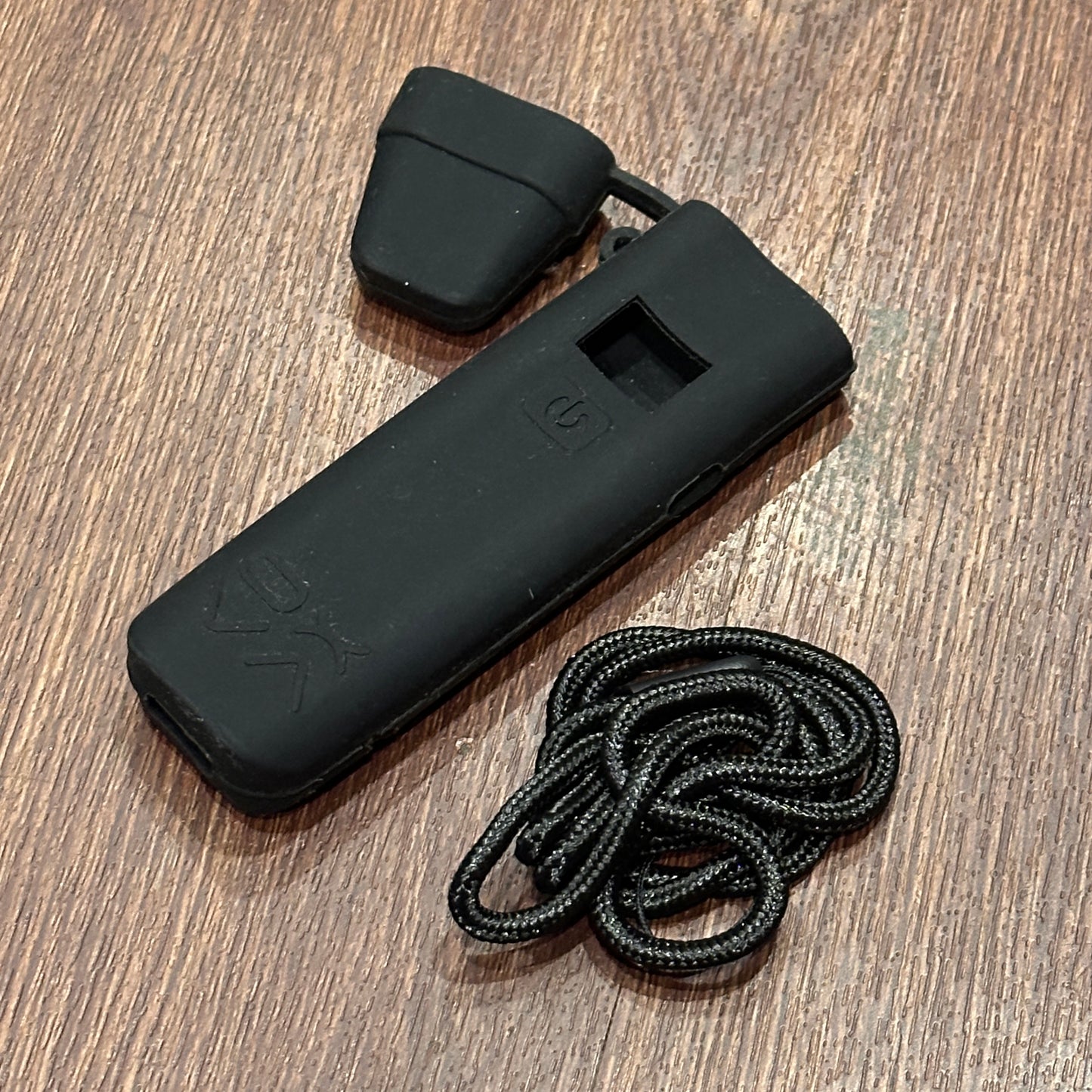 Oxva Xlim V2 silicon case w/ lanyard