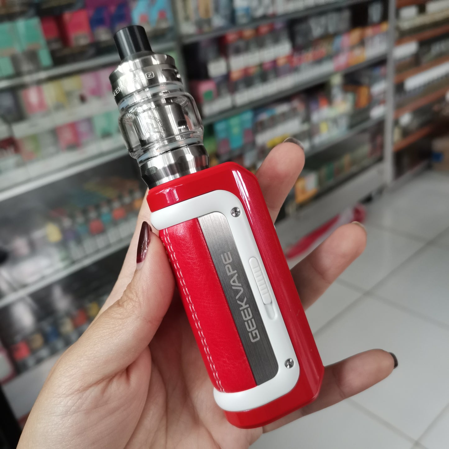 Geekvape M100 (Aegis Mini 2) Kit built in battery